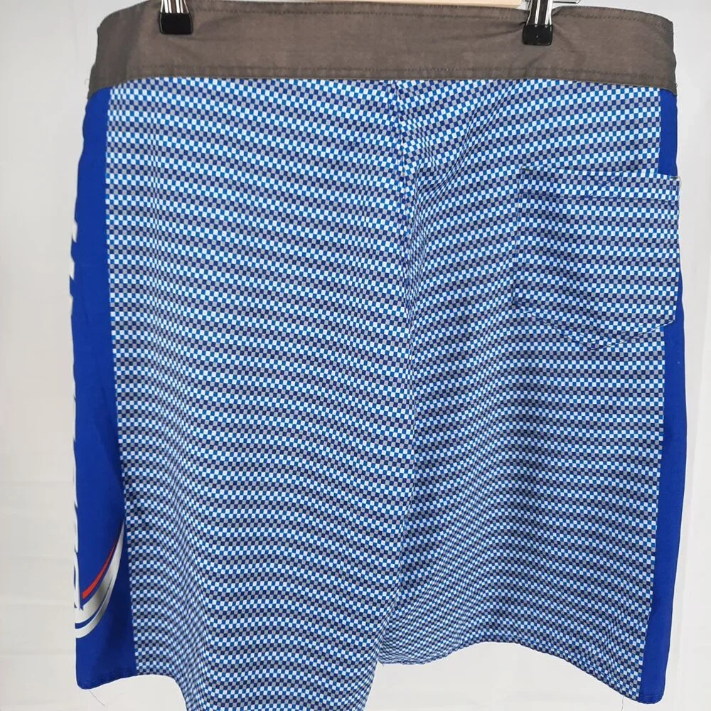 Bud Light Board Shorts Men's 36 Swim Trunks Spell Out Surf Beach Blue Outdoor - Picture 6 of 7